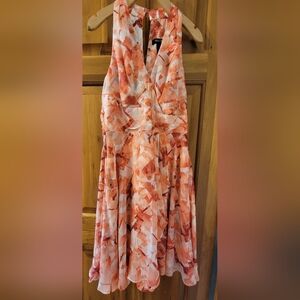 White House Black Market Vibrant Orange, Peach and Cream Dress Size 4